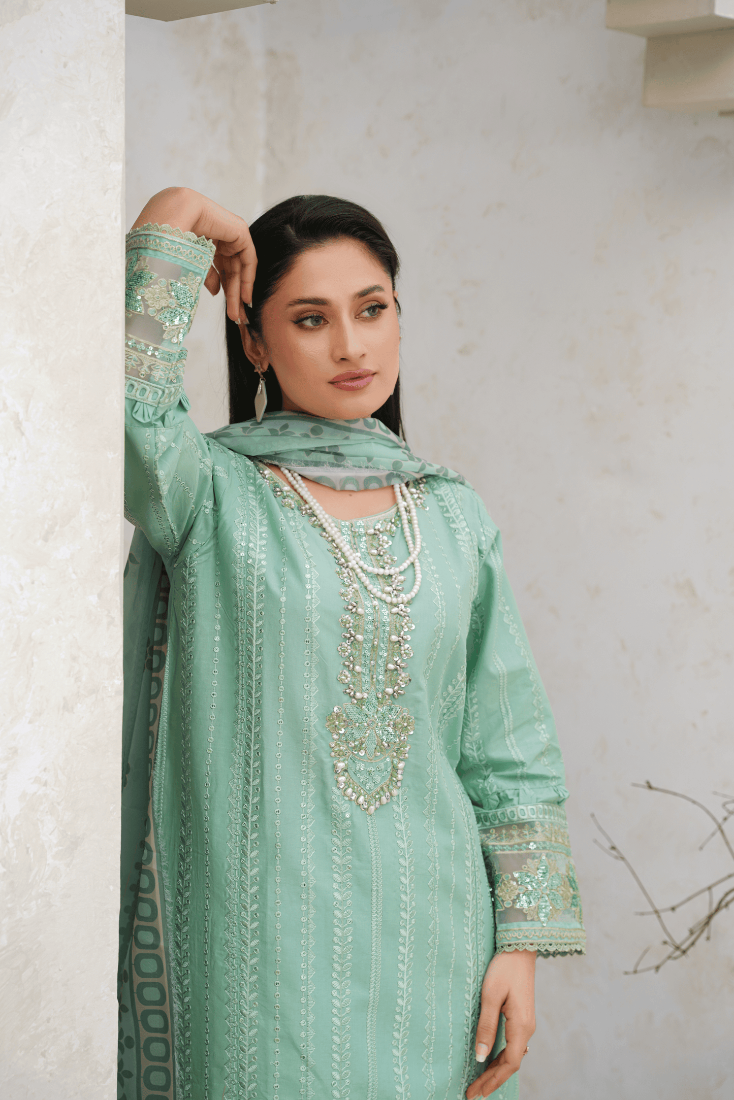 Memonaa’s Mint Green Embroidered 3-Piece Lawn Suit