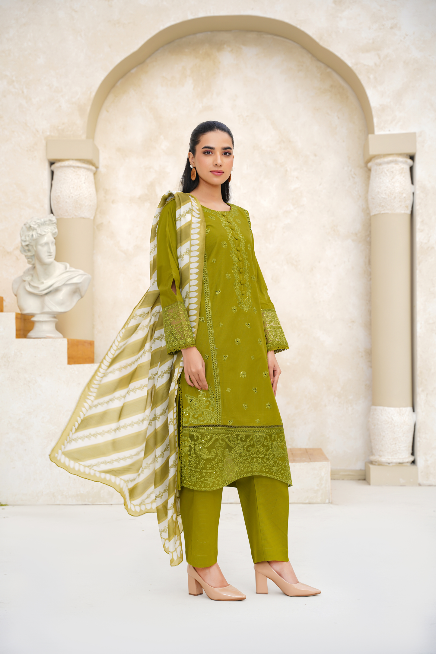 Memonaas Olive Green Embroidered Summer 3 Piece Suit