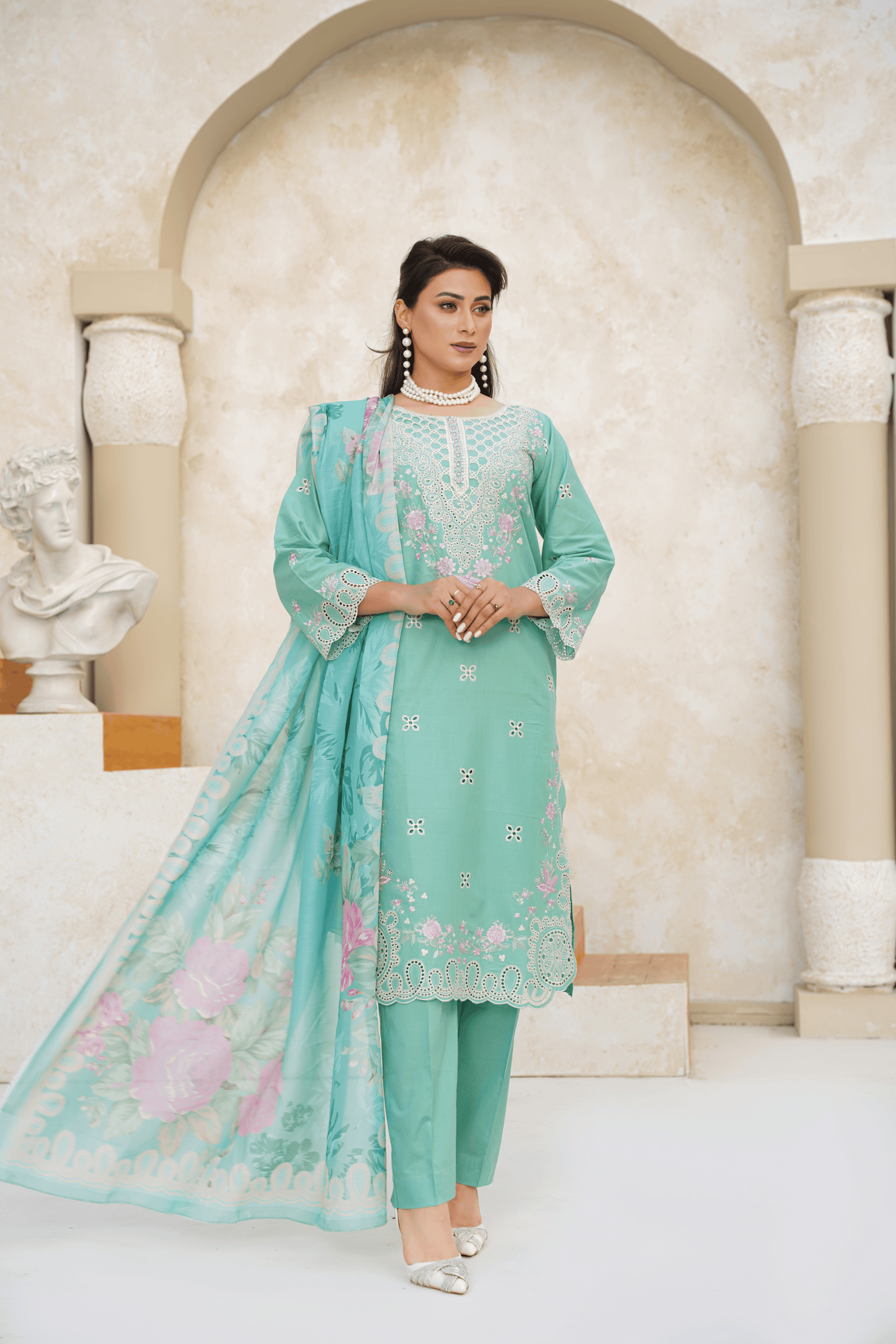 Embroidered Luxury Lawn 3 Piece Suit with Printed Dupatta