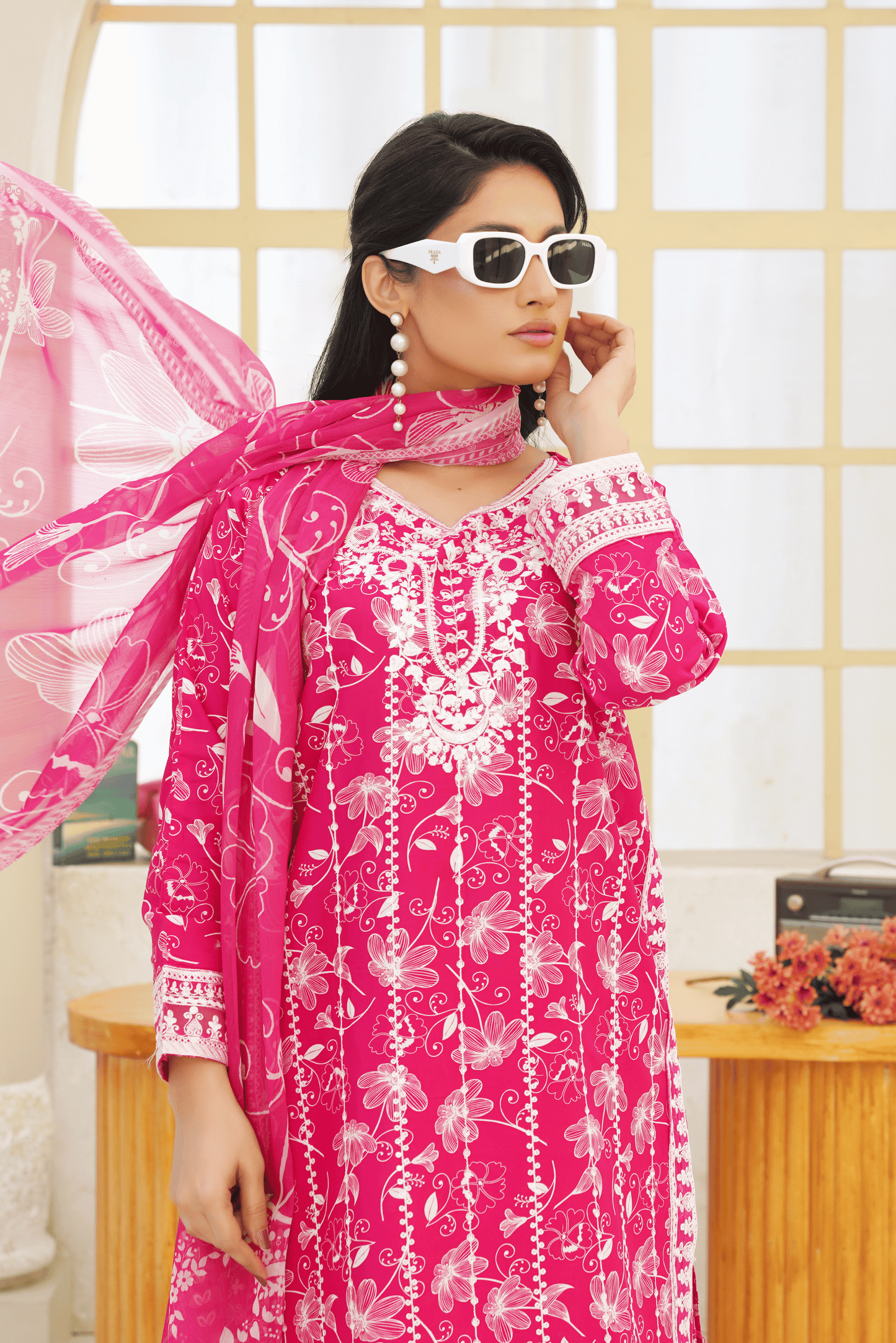 Memonaas Elegant Printed Lawn 3 Piece Suit for Women