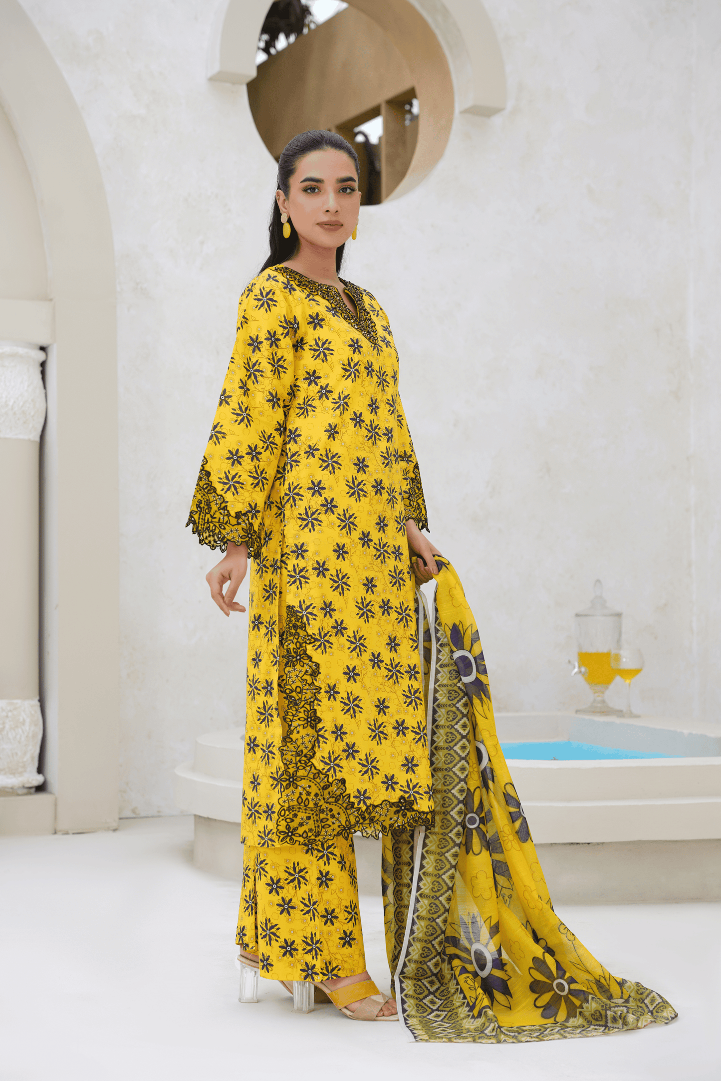 Memonaas Designer Lawn 3 Piece Suit – Fresh Summer Look