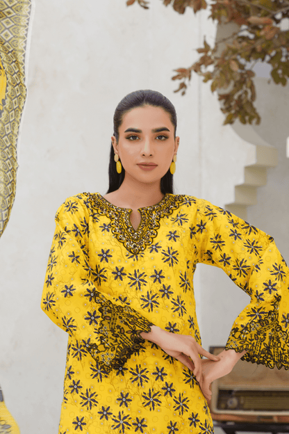 Memonaas Designer Lawn 3 Piece Suit – Fresh Summer Look