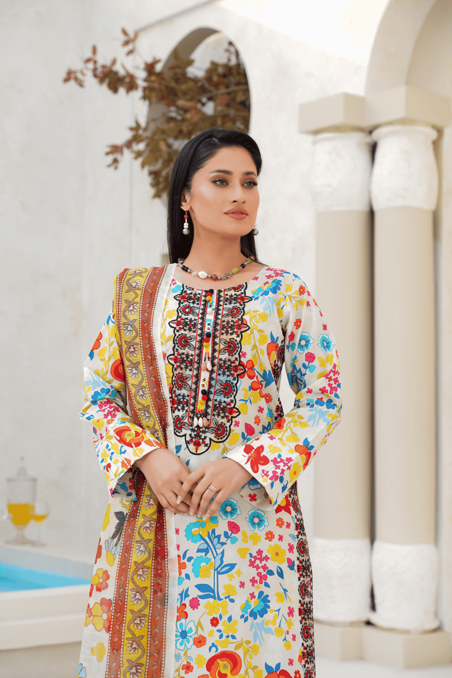 Memonaas Graceful Floral Lawn Suit with Printed Dupatta