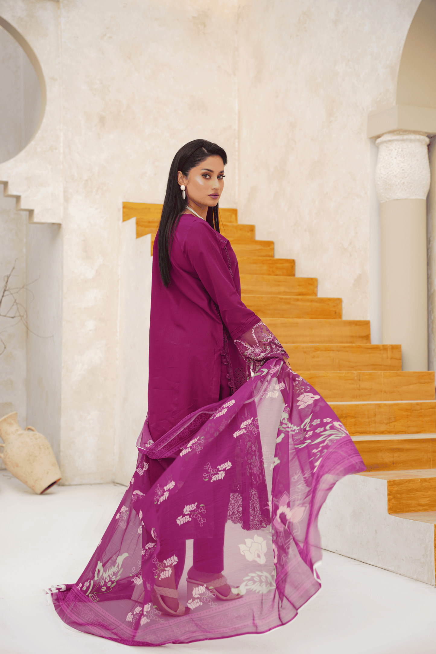 Memonaas Sophisticated Lawn 3 Piece Suit for Women