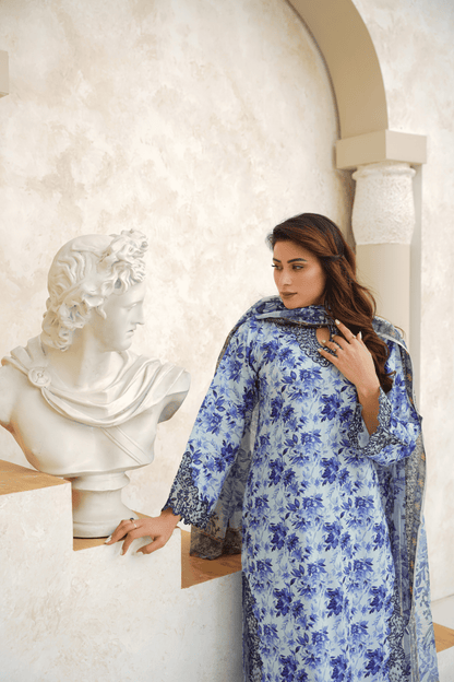Embroidered Luxury Lawn 3 Piece Suit with Printed Dupatta