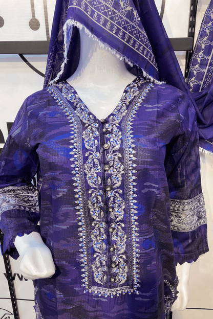 Embroidered Luxury Lawn 3 Piece Suit with Printed Dupatta