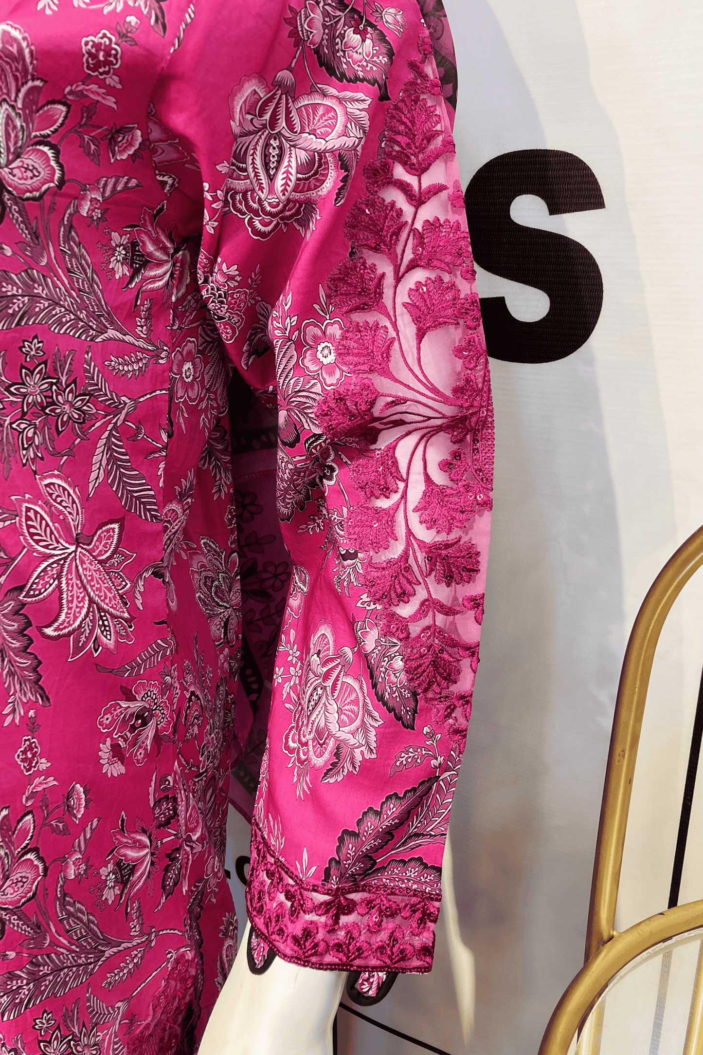 Embroidered Luxury Lawn 3 Piece Suit with Printed Dupatta