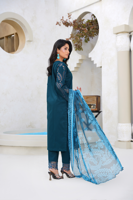 Embroidered Khaddar 3 Piece Winter Suit with Chiffon Dupatta | Teal Elegant Wear