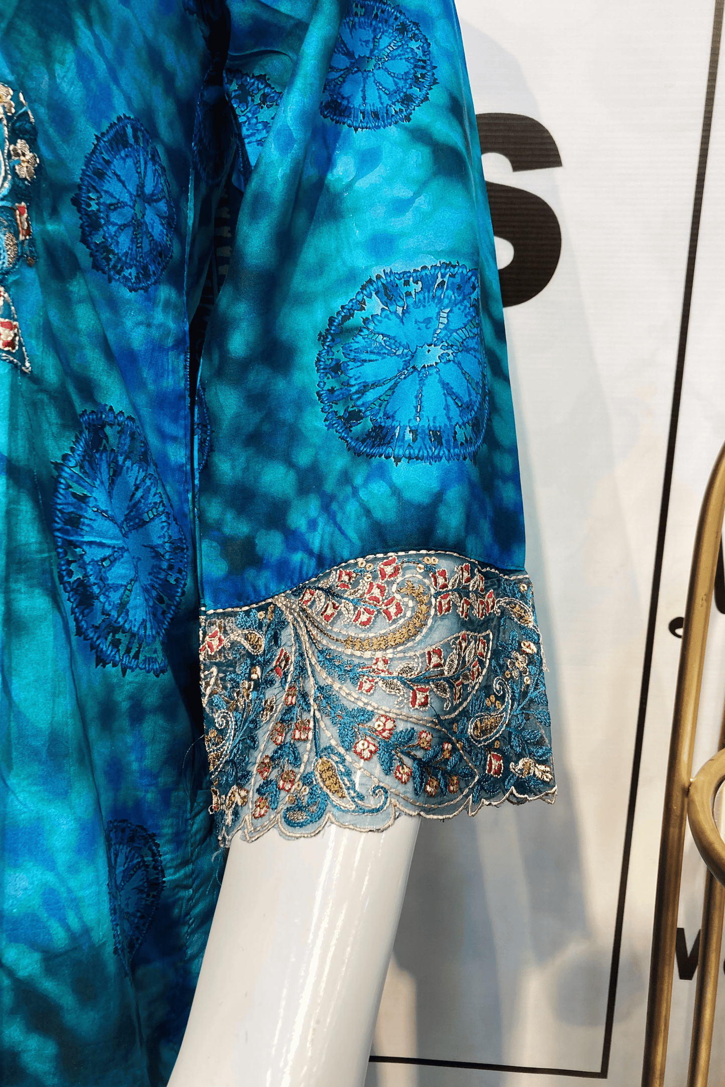 Embroidered Luxury Lawn 3 Piece Suit with Printed Dupatta