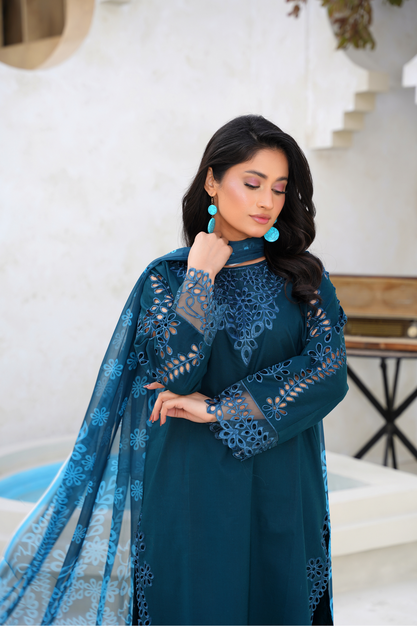 Embroidered Khaddar 3 Piece Winter Suit with Chiffon Dupatta | Teal Elegant Wear