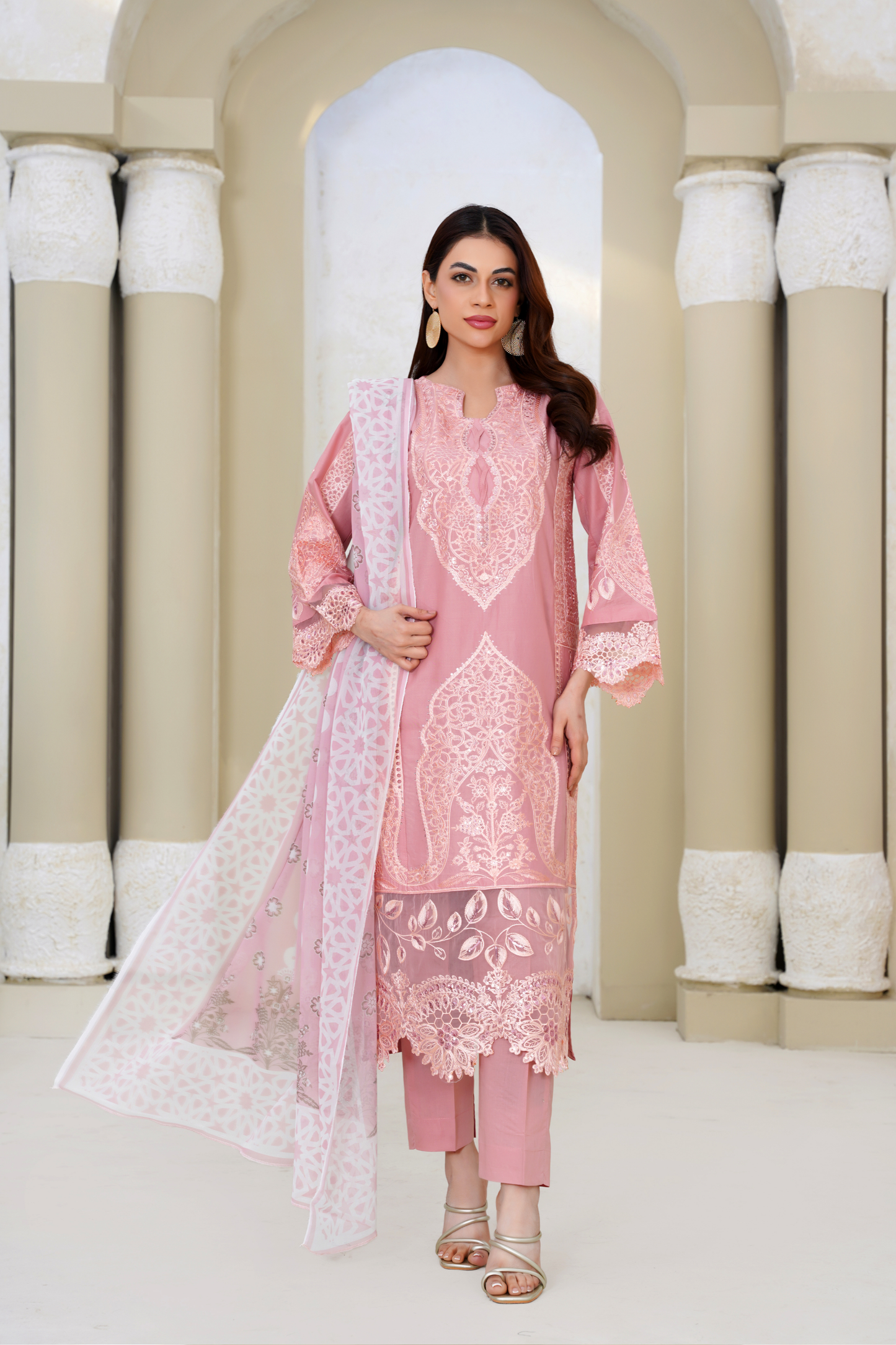 Embroidered Luxury Lawn 3 Piece Suit with Printed Dupatta – Blush Pink