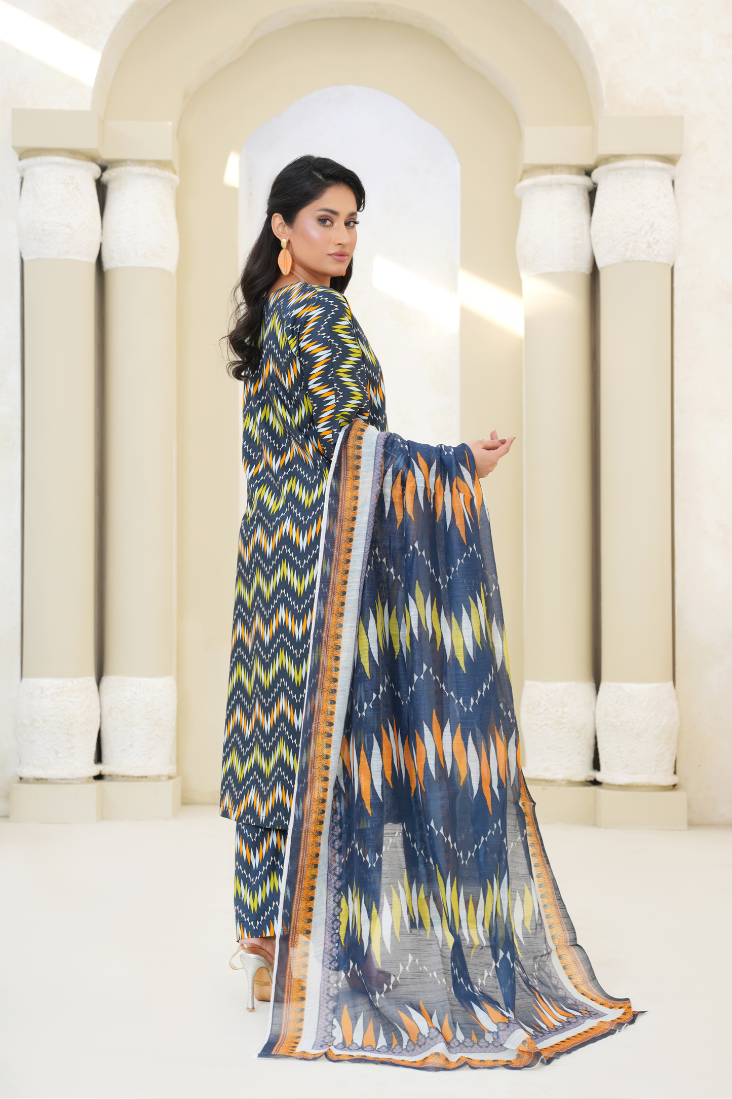 Printed Lawn 3 Piece Suit with Embroidered Neckline & Printed Dupatta – Navy Blue