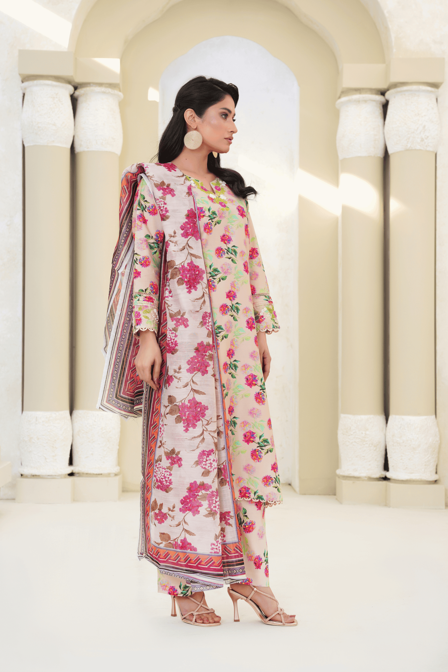 Memonaas Beige Floral Lawn 3 Piece Suit with Chiffon Dupatta – Summer Collection