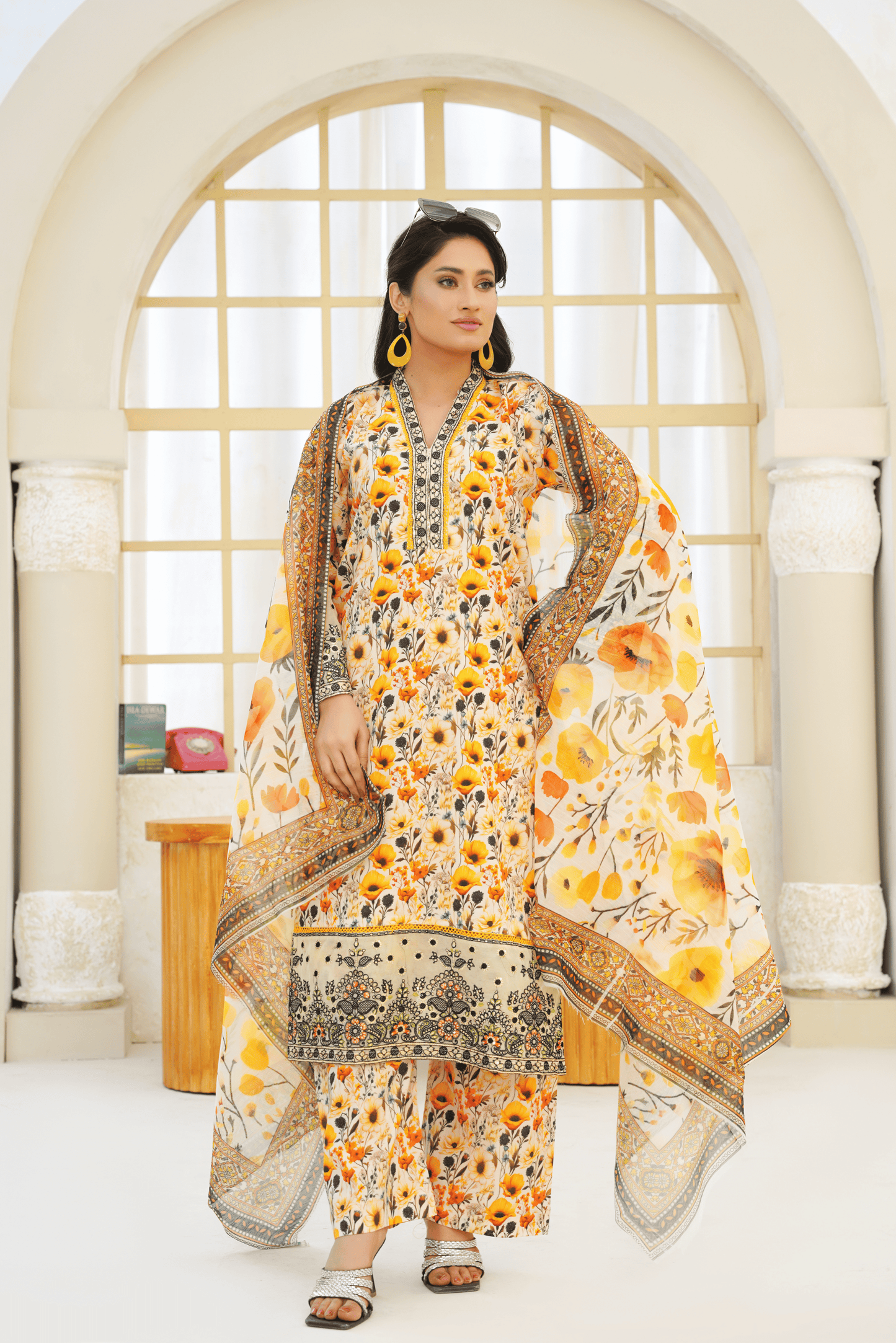 Memonaas Premium Floral Lawn 3 Piece Suit – Summer Elegance